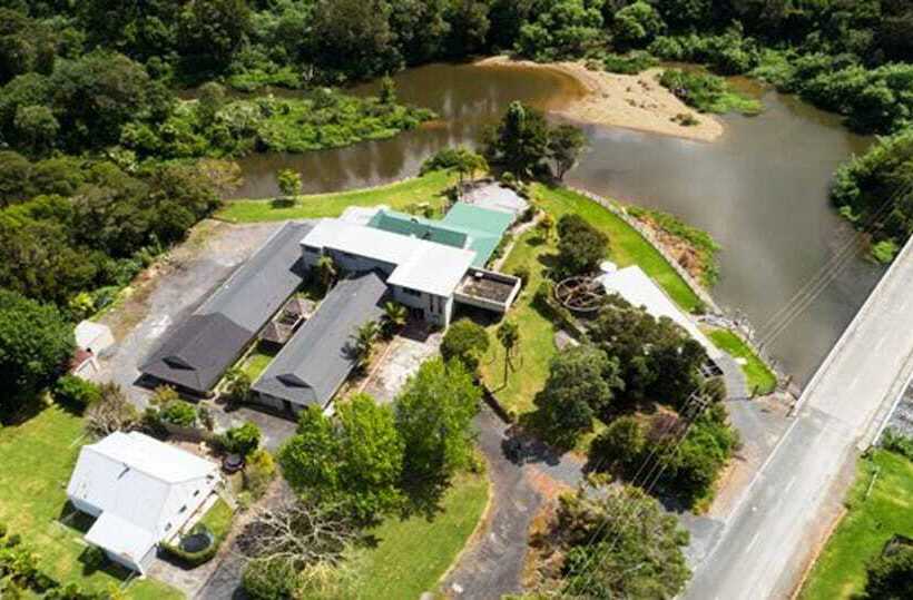 모텔 Riverside Lodge Paihia