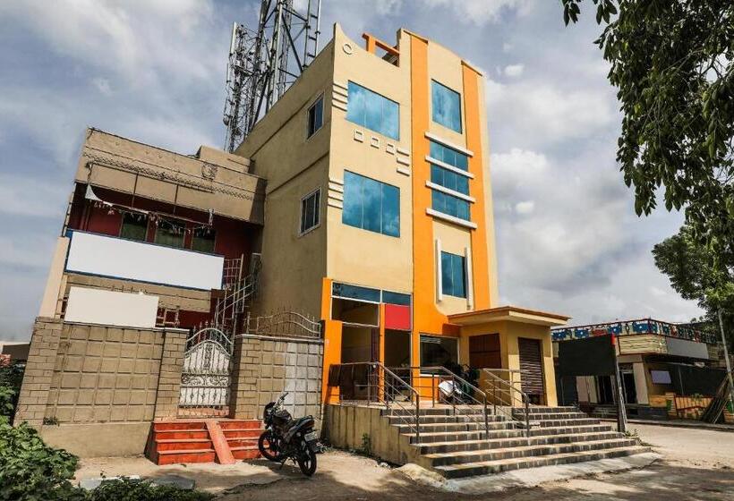 Oyo 12973 Hotel Crystal