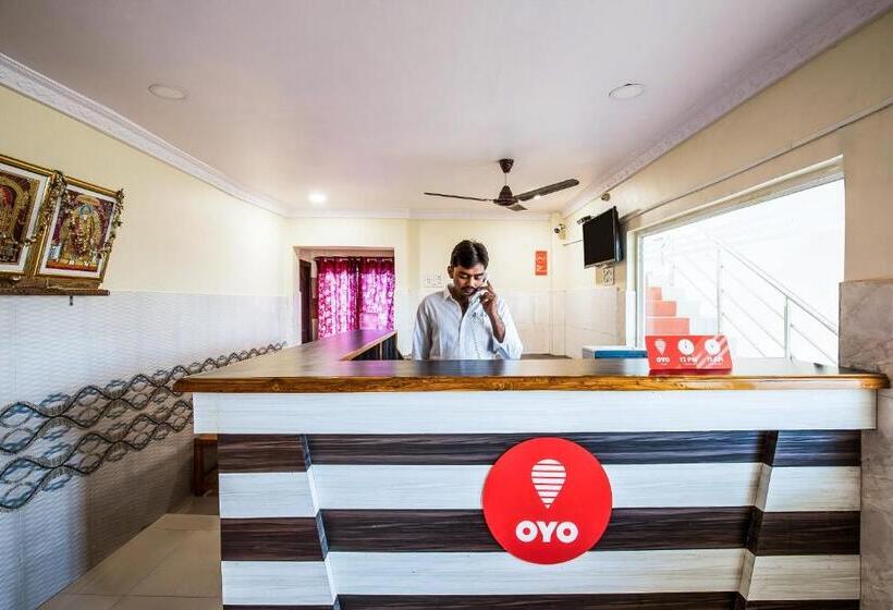 Oyo 12973 Hotel Crystal