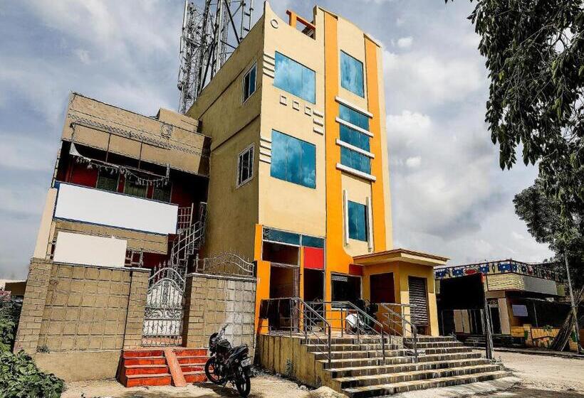 Oyo 12973 Hotel Crystal