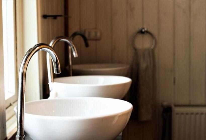 بنسيون 13 Lunas Hostel