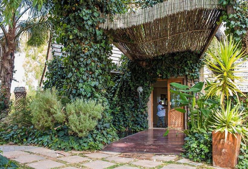 بنسيون Broadwater River Estate