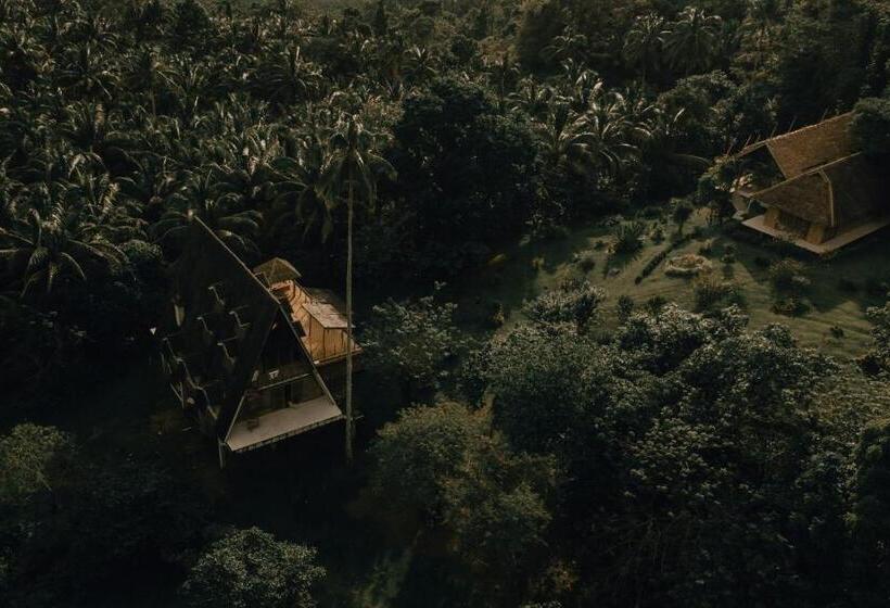 پانسیون Camiguin Volcano Houses   A Frame House