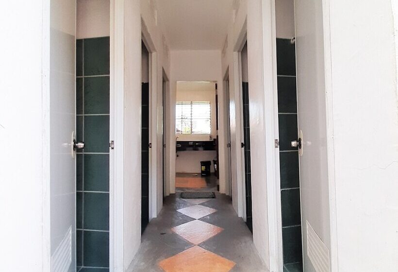 پانسیون Ese House