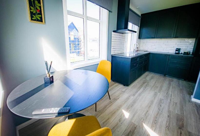 پانسیون Guesthouse Hóll