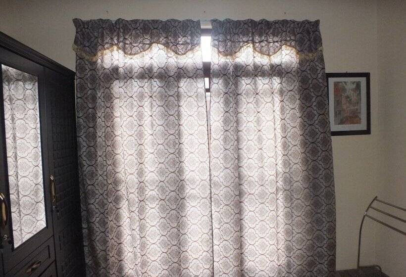 膳宿费 Hillsview Rest And Guest House