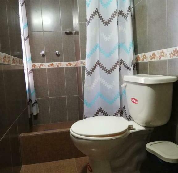 پانسیون Hostal Mariscal Sucre