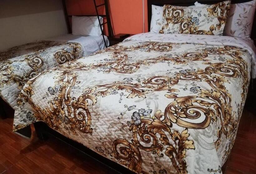 פנסיון Hostal Mariscal Sucre