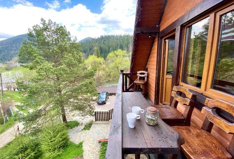 پانسیون Nad Prutom Apartment