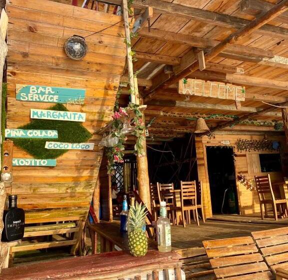 펜션 Raw Kokomar Posadanativa