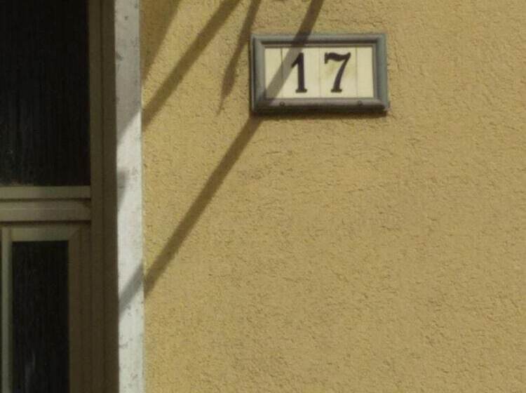 膳宿费 Sei Da Noi