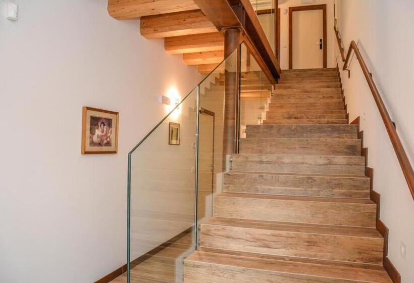 Пансион Theresia