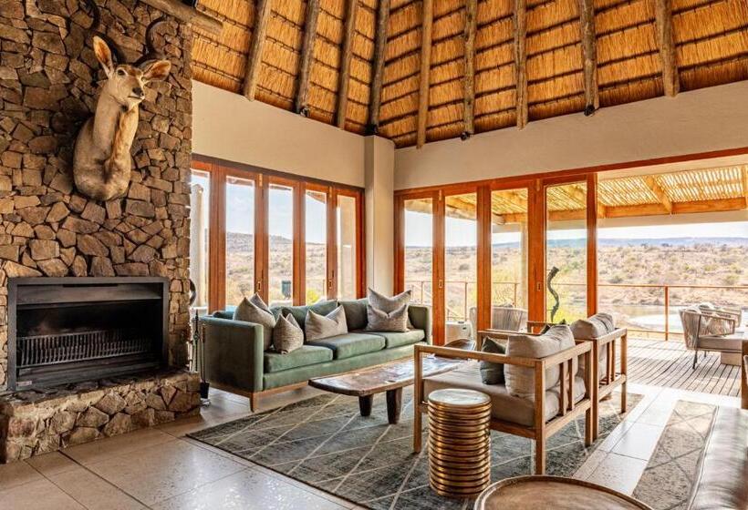 אתר נופש Lions Valley Lodge