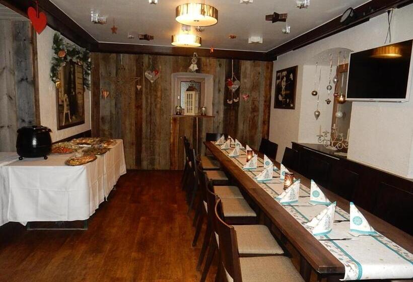 ユースホステル Gästehaus Chaplin