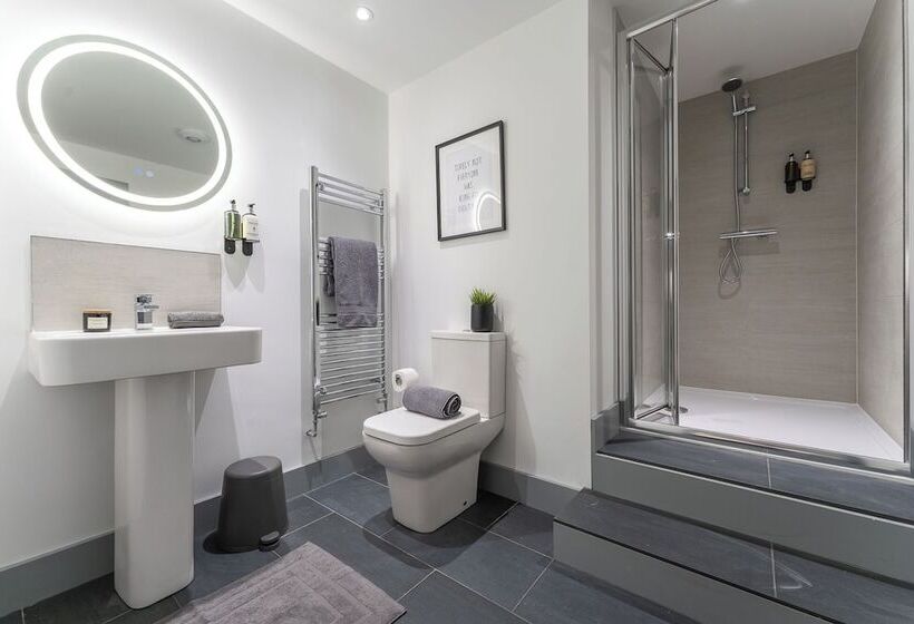 مبيت وإفطار The Madison