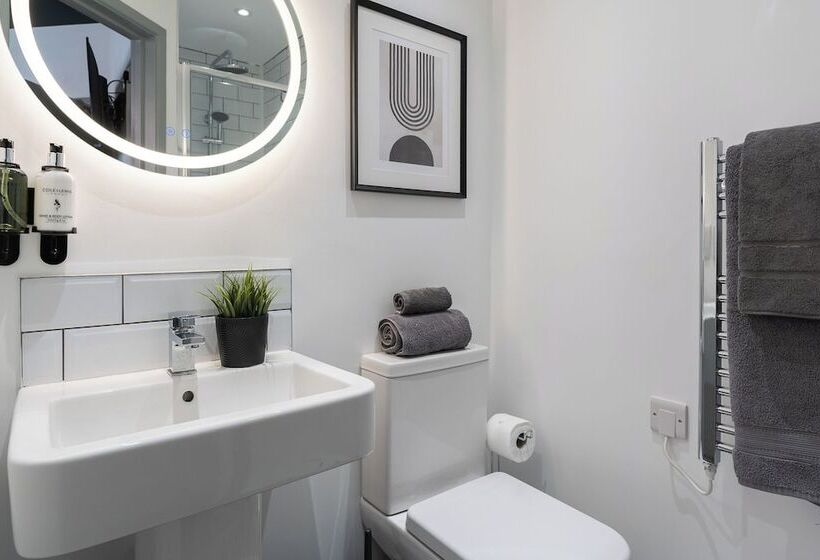 مبيت وإفطار The Madison