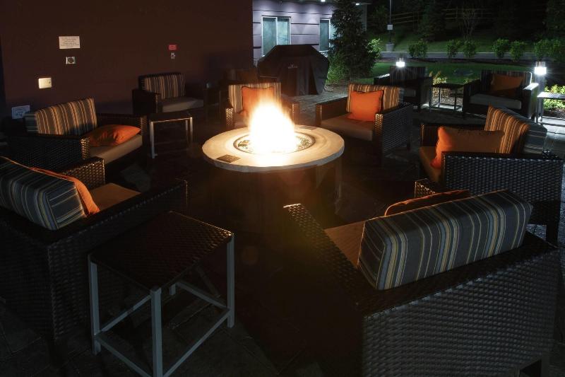 בית מלון כפרי Fairfield Inn & Suites By Marriott Philadelphia Valley Forge/great Valley