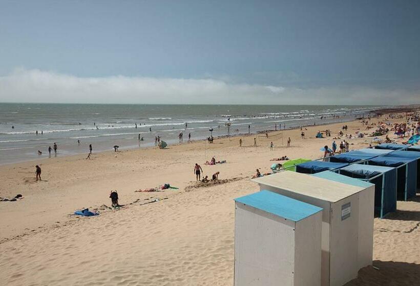 בית מלון כפרי Le Narval