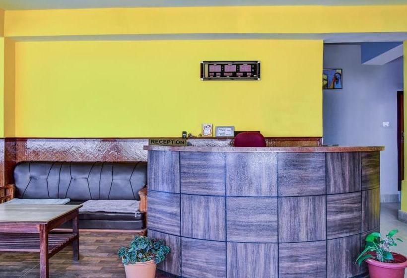 ホテル Treebo Trip Pine Crest