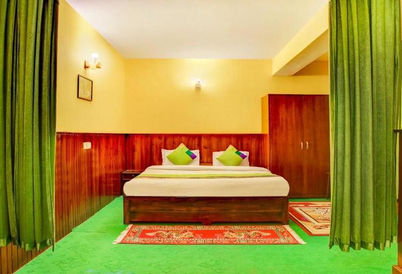 ホテル Treebo Trip Pine Crest