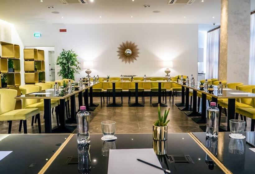 هتل Up Wellness & Spa