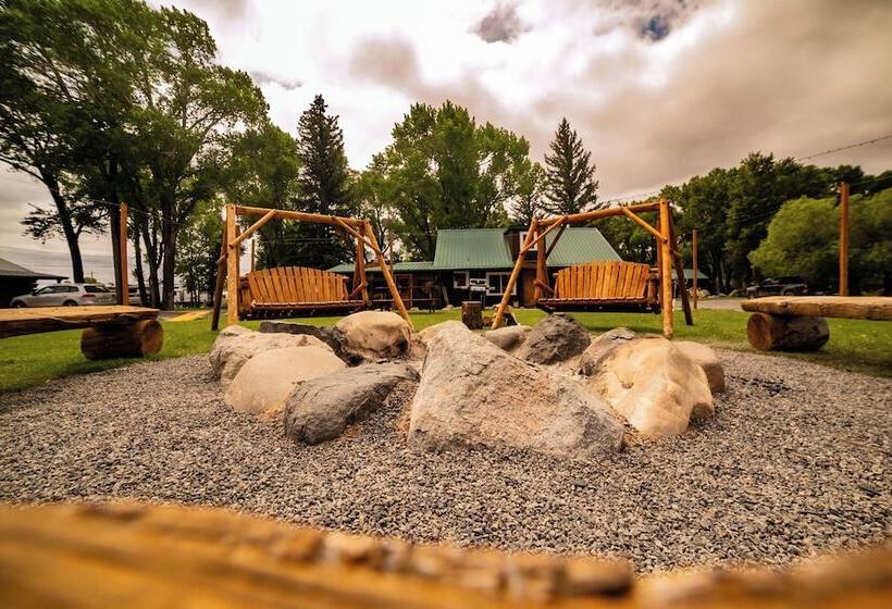 汽车旅馆  Chinook Winds Lodge