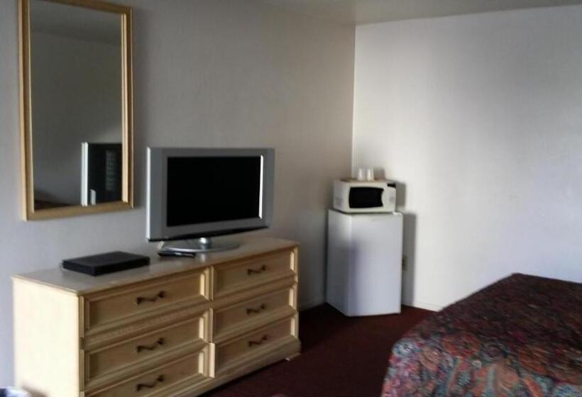 モーテル Redwood Inn Willits