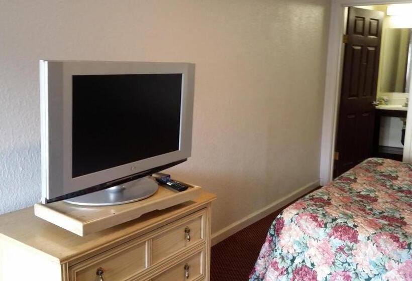 モーテル Redwood Inn Willits