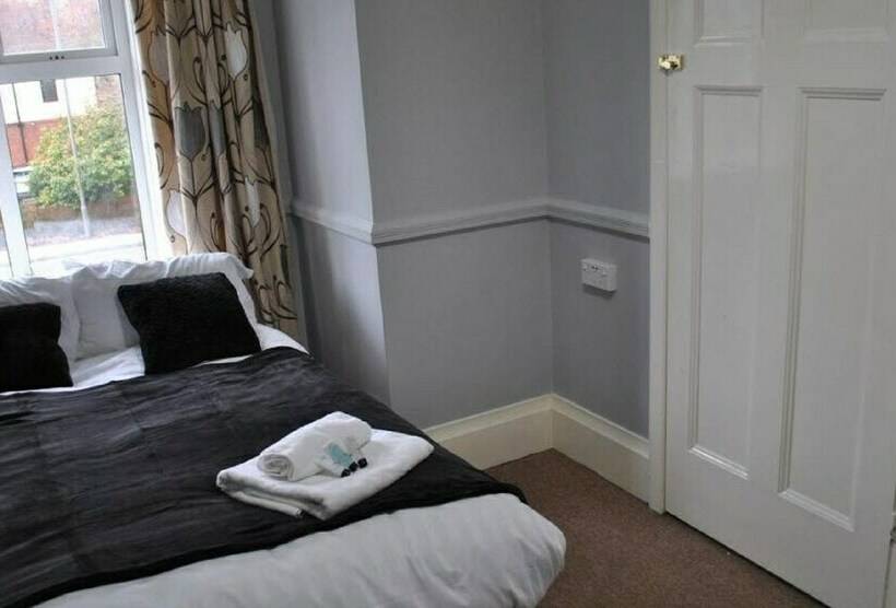 بنسيون Abbey Lodge Self Catering Accommodation