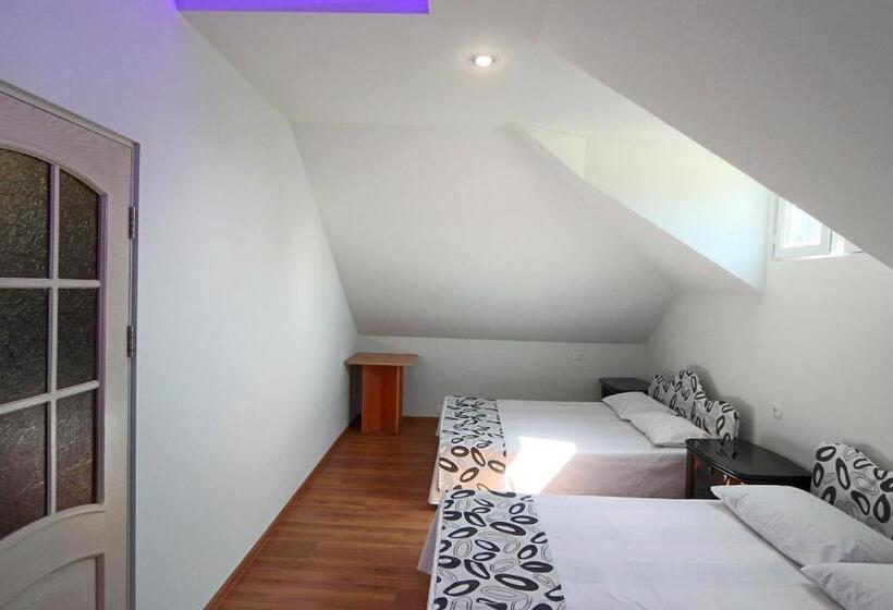 펜션 Garnim Guest House