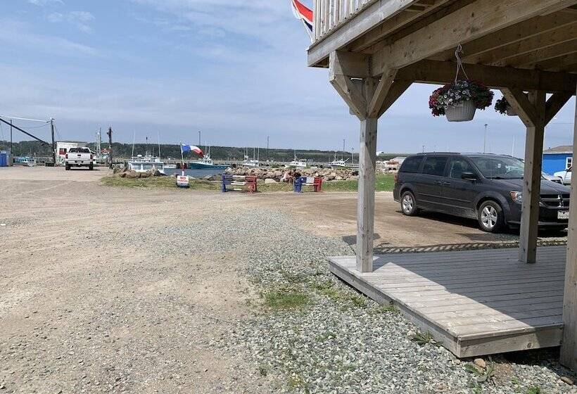 بنسيون La Digue Suites