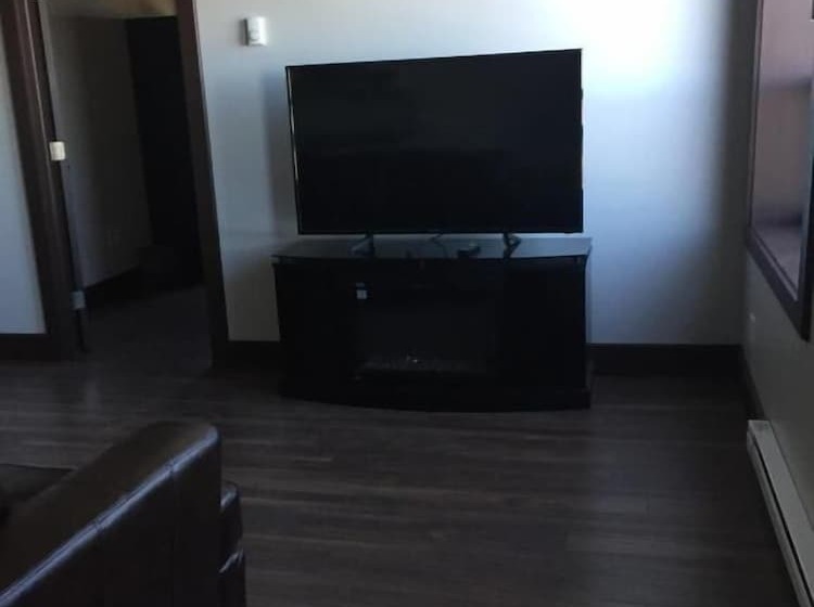 بنسيون La Digue Suites