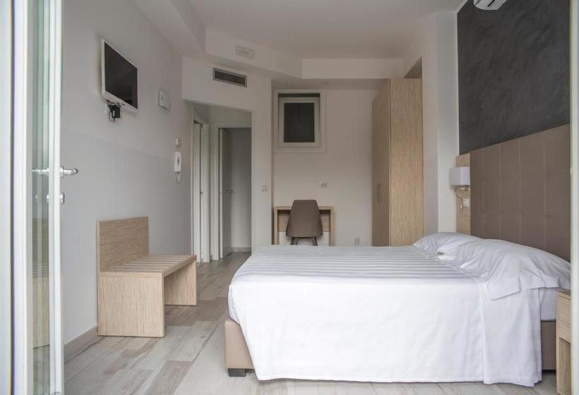 Пансион Rooms A Due Passi Dal Mare