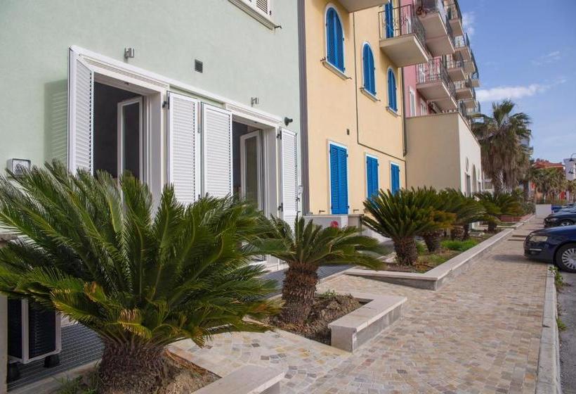 Пансион Rooms A Due Passi Dal Mare