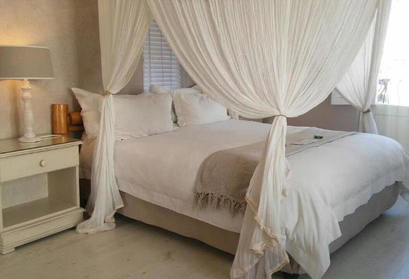 بنسيون The Beach Villa