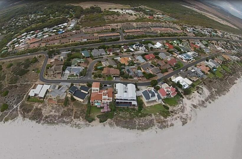 بنسيون The Beach Villa