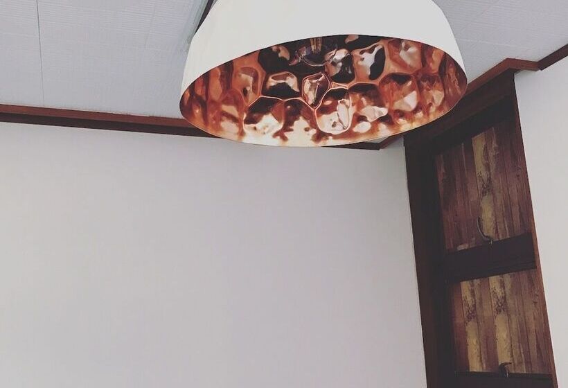 פנסיון Guest House Umusan