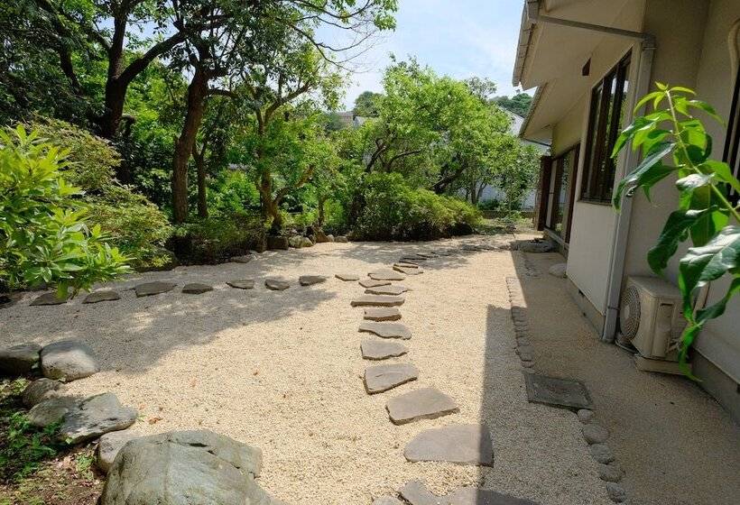 ペンション Tokiwa   Kamakura Backpackers