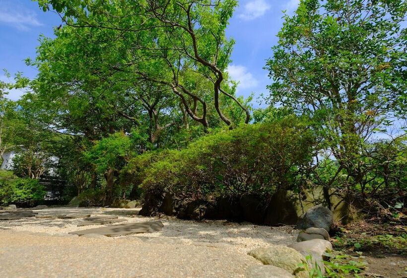 ペンション Tokiwa   Kamakura Backpackers