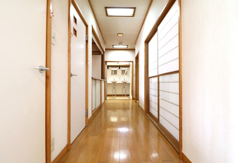 ペンション Tokiwa   Kamakura Backpackers