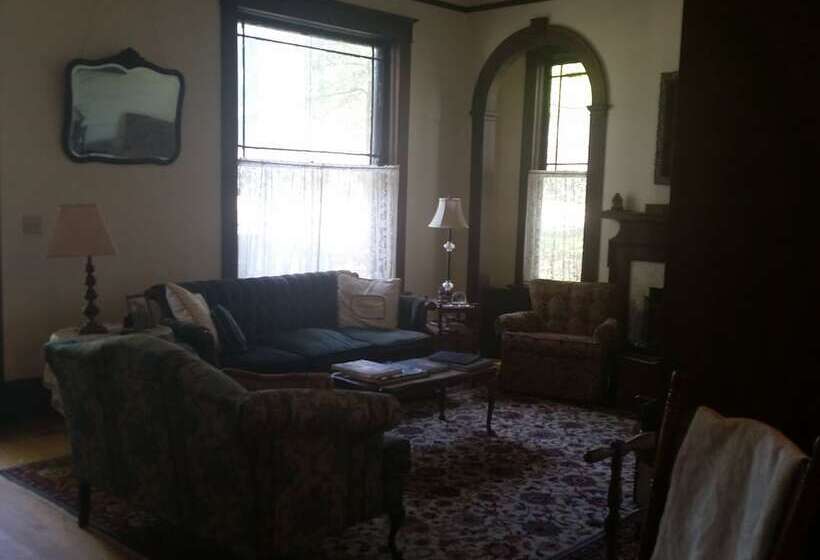 Spahn House Bed And Breakfast