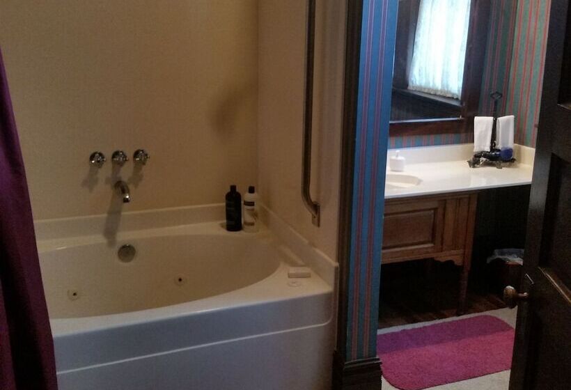 Spahn House Bed And Breakfast