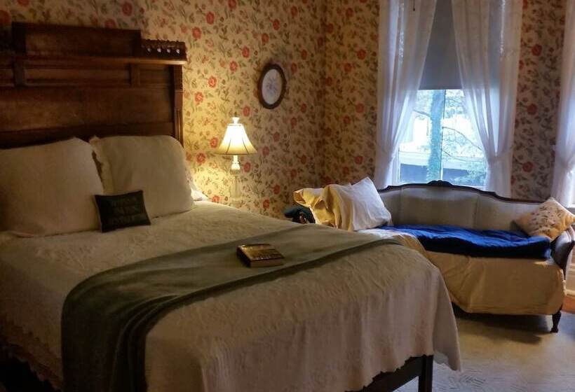 Spahn House Bed And Breakfast