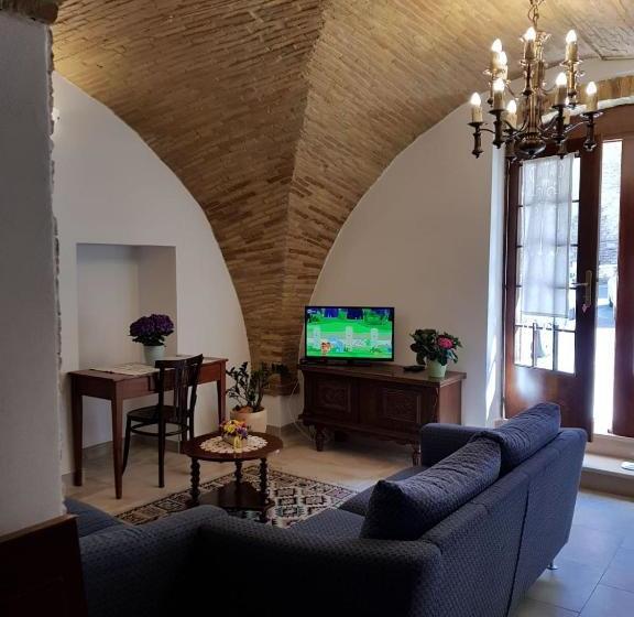 Taverna  900