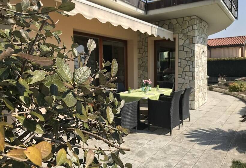 مبيت وإفطار Il Sasso Bianco