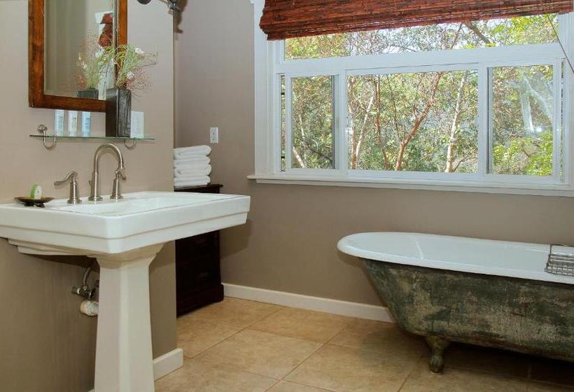 בית מלון כפרי Coho Cottages