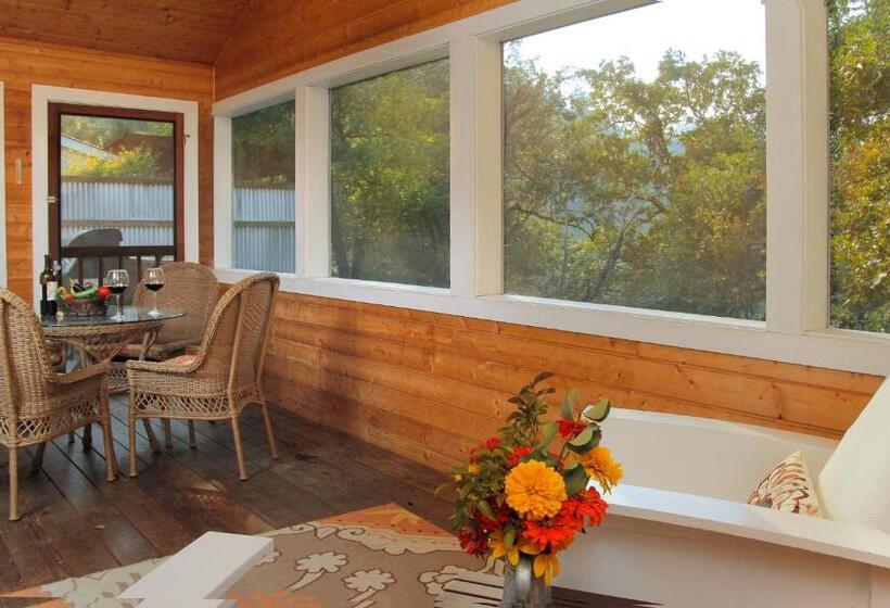 בית מלון כפרי Coho Cottages