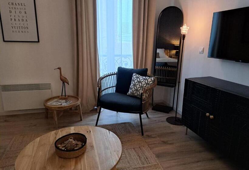 בית מלון כפרי Hôtel Le Patio De Sophie