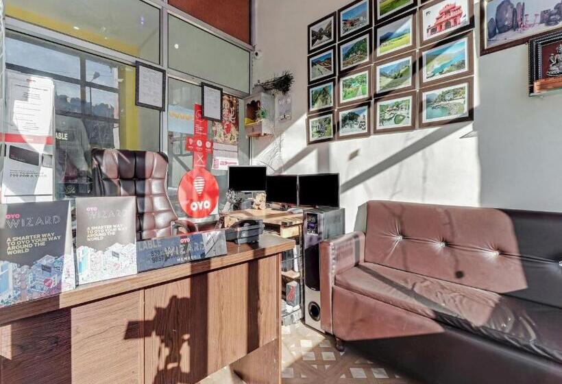 هتل Oyo 12442 Twilight Guest House