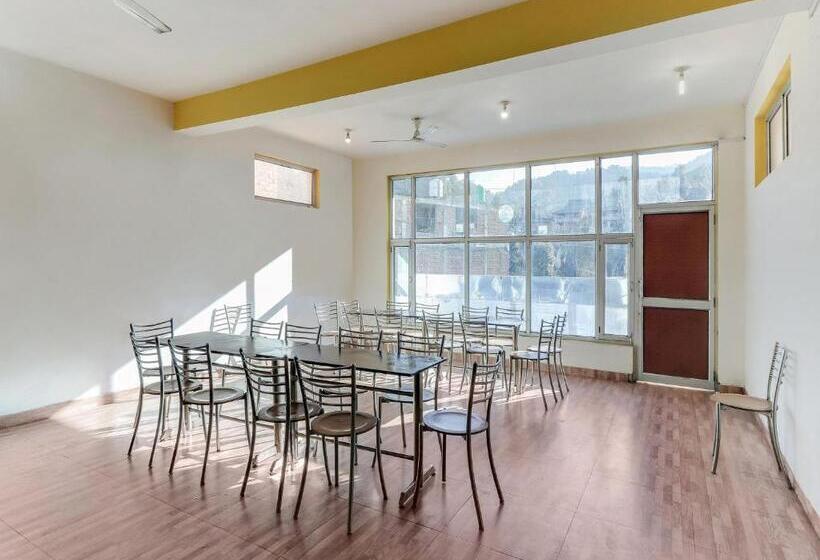 هتل Oyo 12442 Twilight Guest House